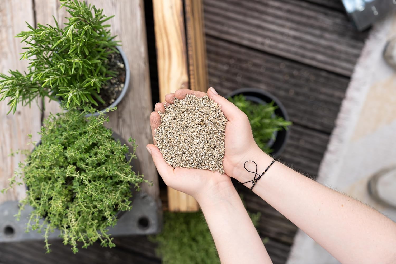 Floragard Vermiculite 5 Liter (1-2mm) - All-in-One Substratverbesserung für Ihren Garten