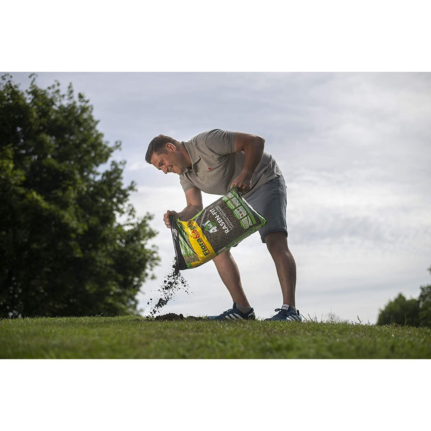 Floragard Rasenfit 4 in 1, Rasensand, Rasendünger, Sand, Dünger, Rasen, Vertikutieren