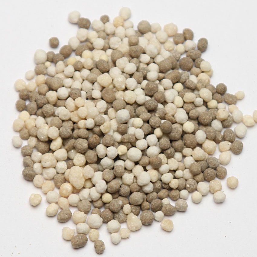 25kg Beckmann Profi Rasendünger Areal, mineralischer Volldünger, NPK Dünger, Stickstoffdünger mit Sofortwirkung für 900m²